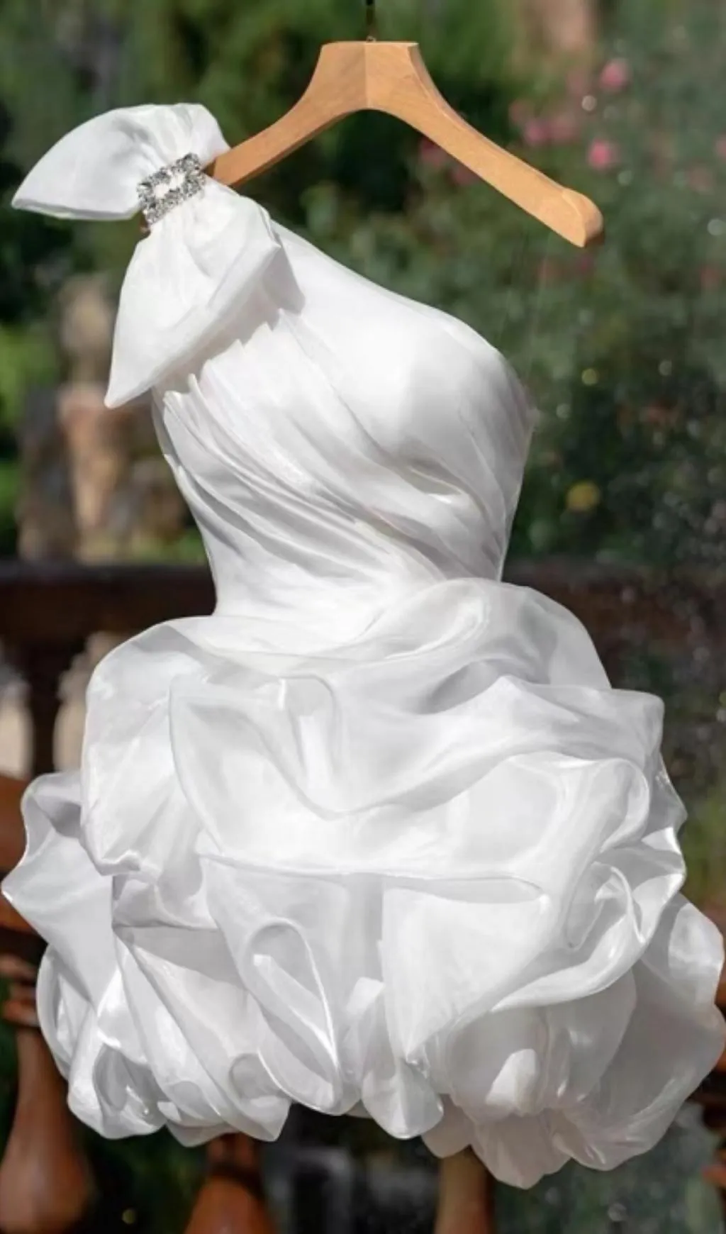 WHITE ONE SHOULDER BOWKNOT MINI DRESS Gloria Lanvin