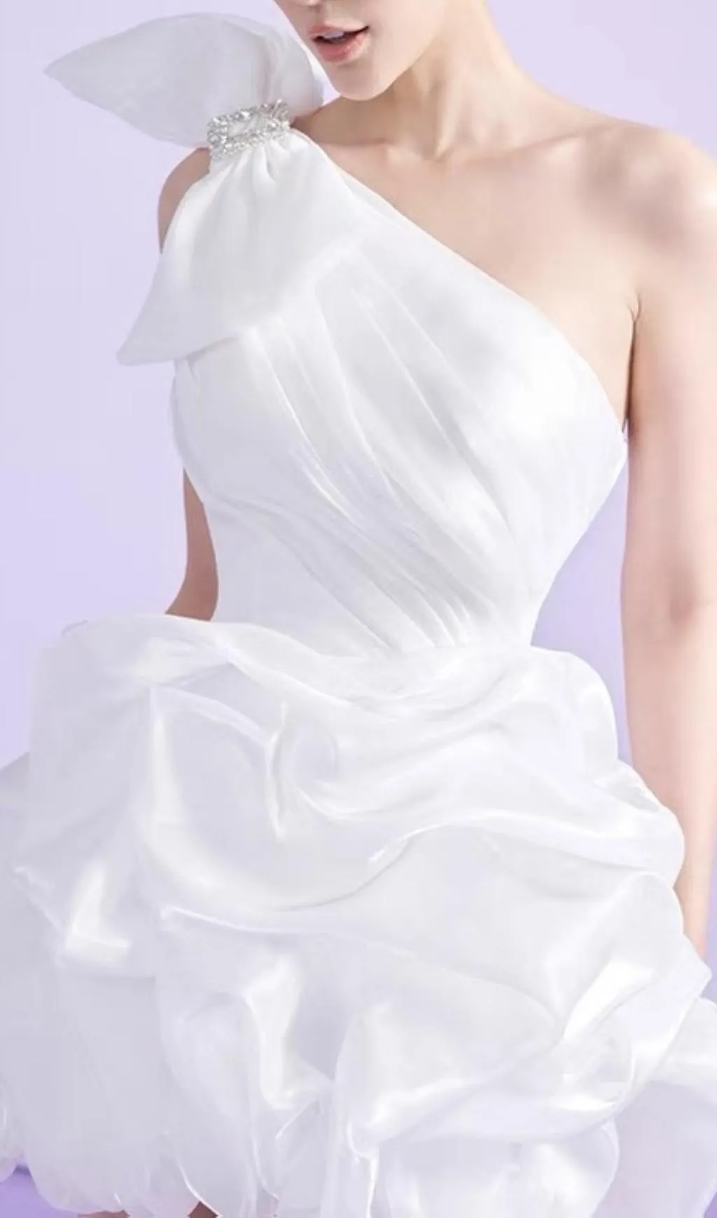 WHITE ONE SHOULDER BOWKNOT MINI DRESS Gloria Lanvin